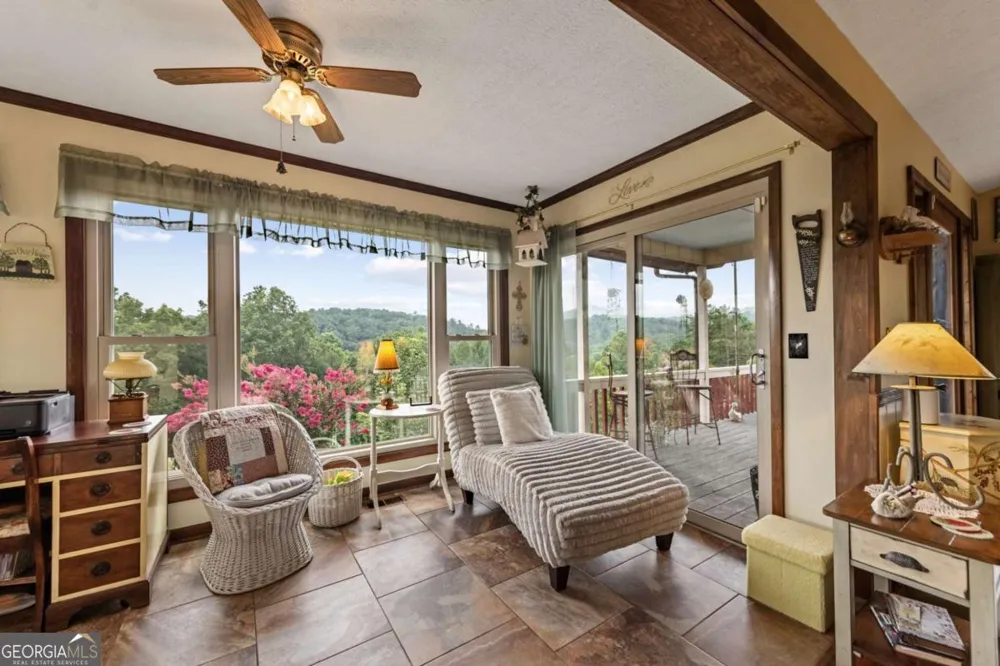 90 Fox RUN Blue Ridge, GA 30513