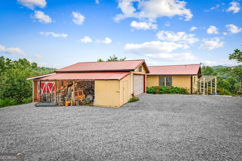 90 Fox RUN Blue Ridge, GA 30513