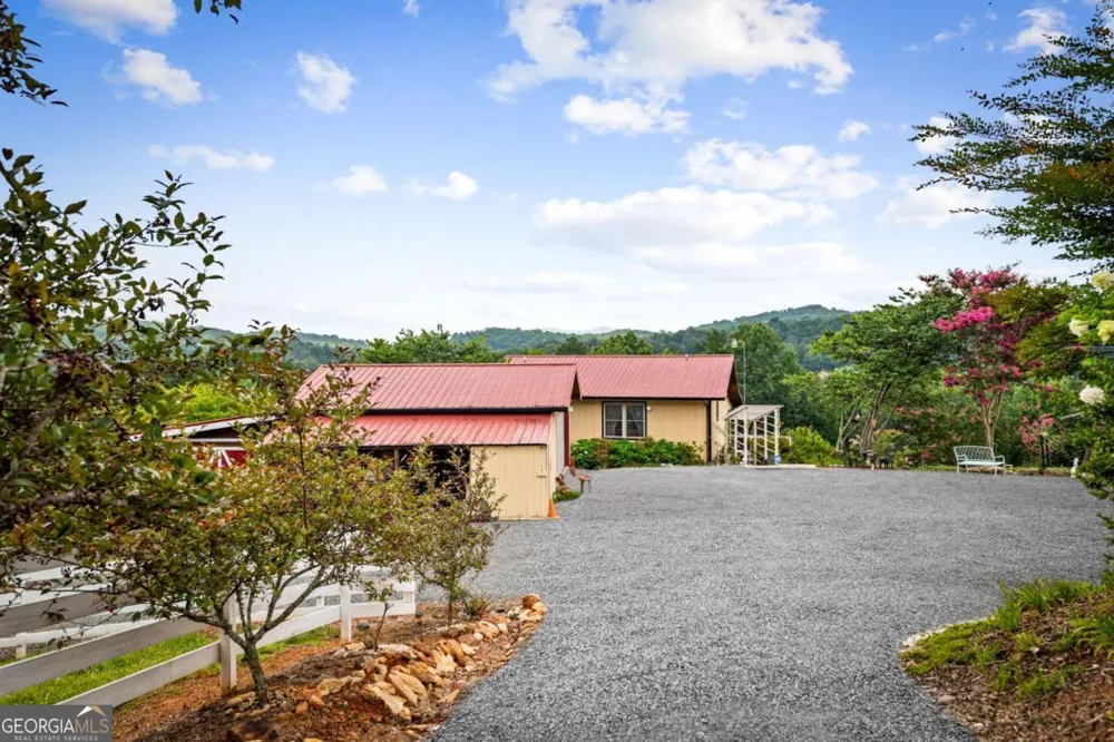 90 Fox RUN Blue Ridge, GA 30513