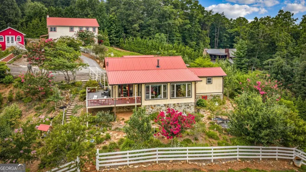 90 Fox RUN Blue Ridge, GA 30513
