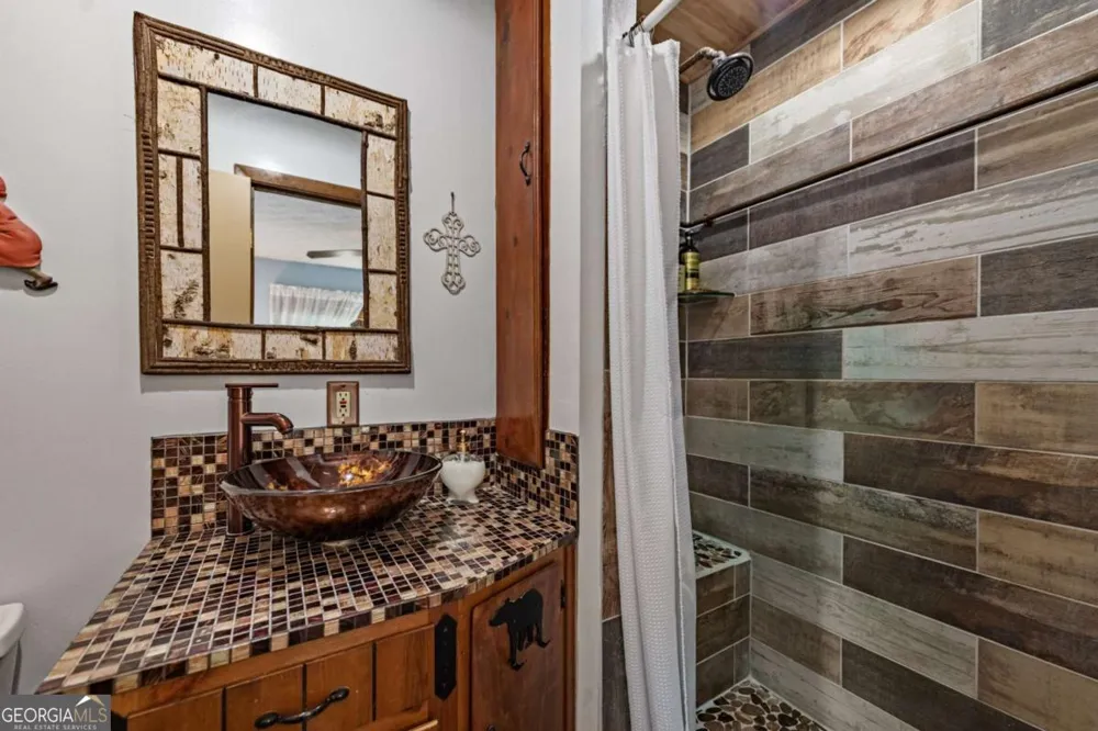 90 Fox RUN Blue Ridge, GA 30513