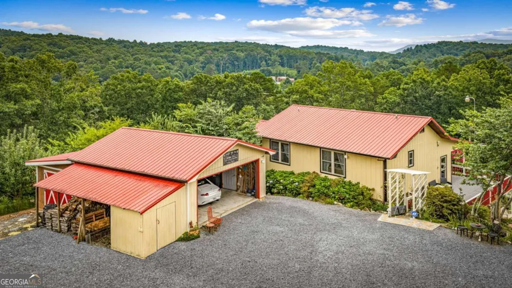 90 Fox RUN Blue Ridge, GA 30513