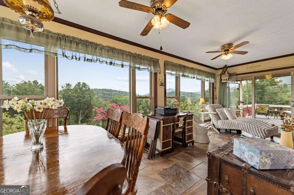 90 Fox RUN Blue Ridge, GA 30513