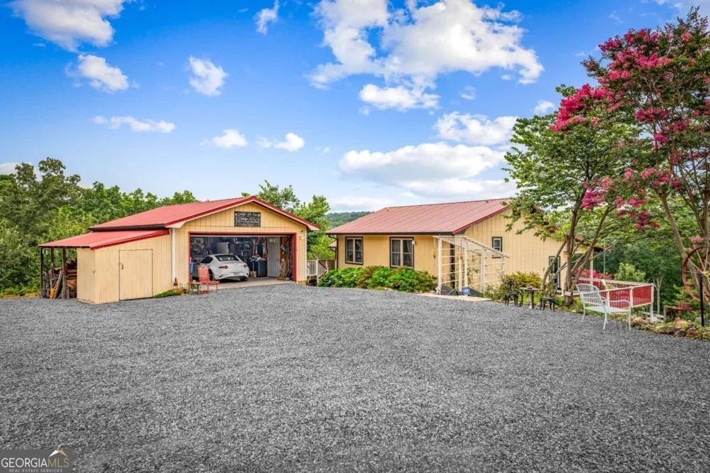 90 Fox RUN Blue Ridge, GA 30513