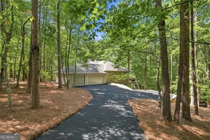 523 Cherokee TRL Big Canoe, GA 30143