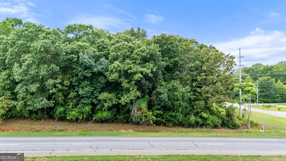 2597 SK BLVD Commerce, GA 30529