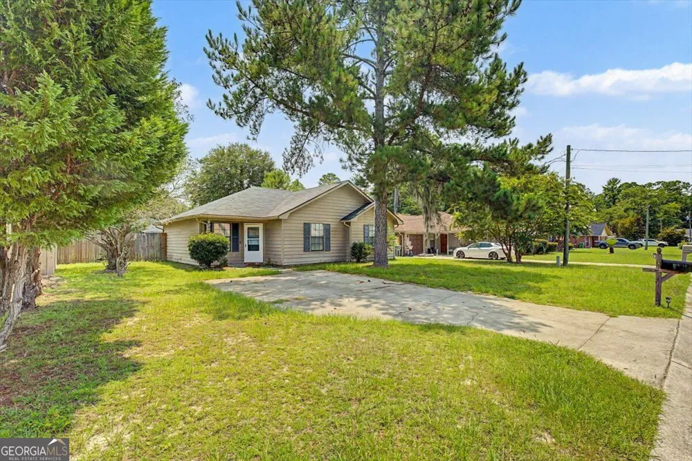 916 Wrenwood LN Hinesville, GA 31313