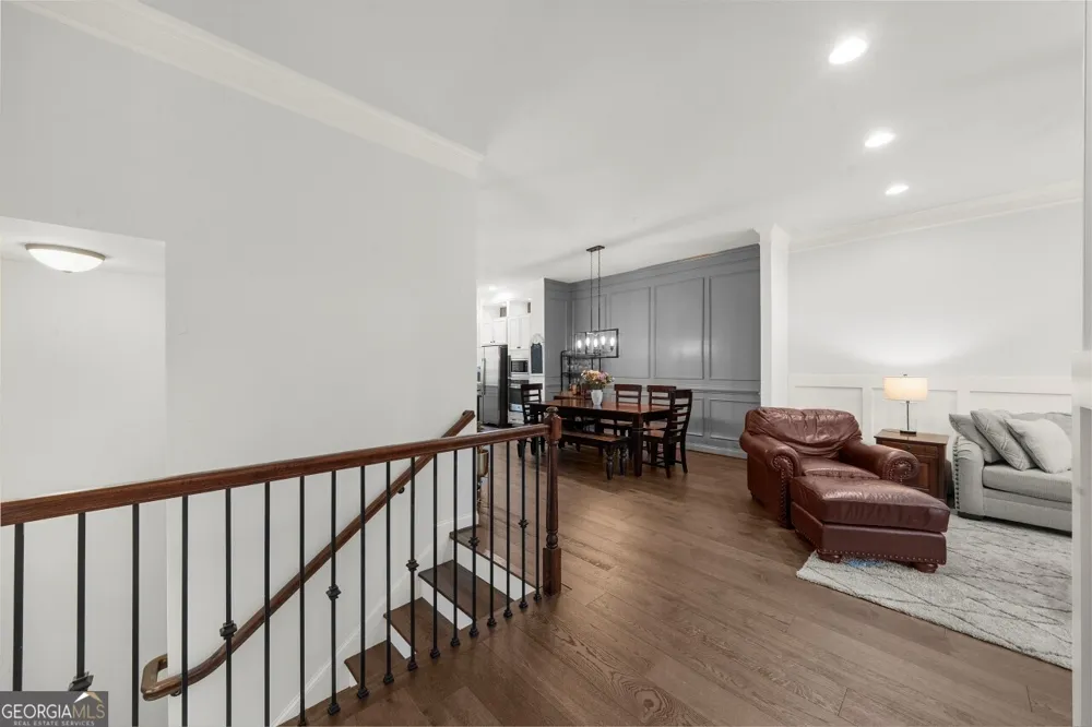 410 Rose Garden LN Alpharetta, GA 30009