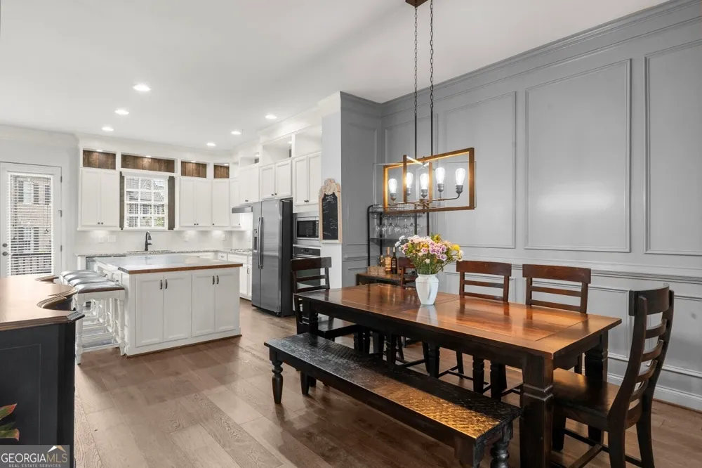 410 Rose Garden LN Alpharetta, GA 30009
