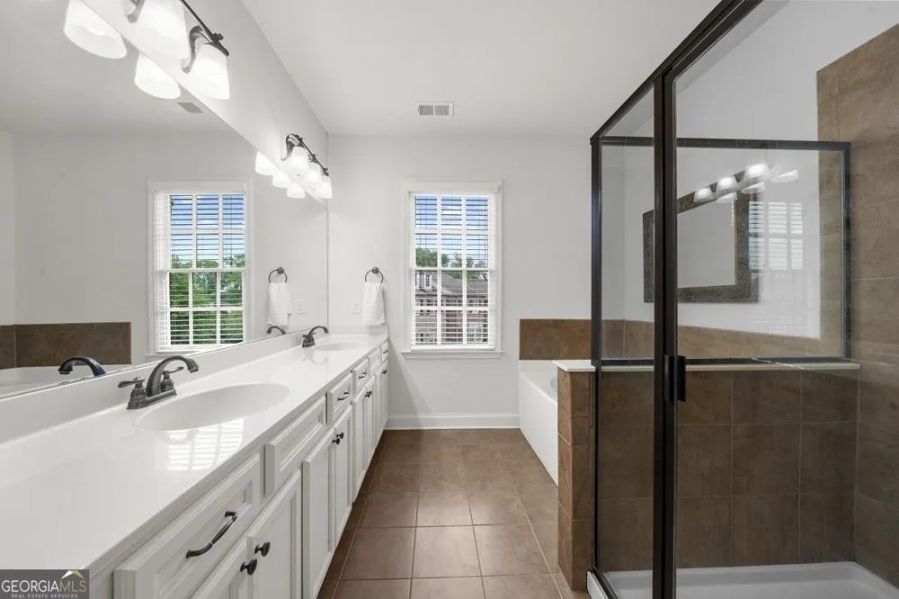410 Rose Garden LN Alpharetta, GA 30009