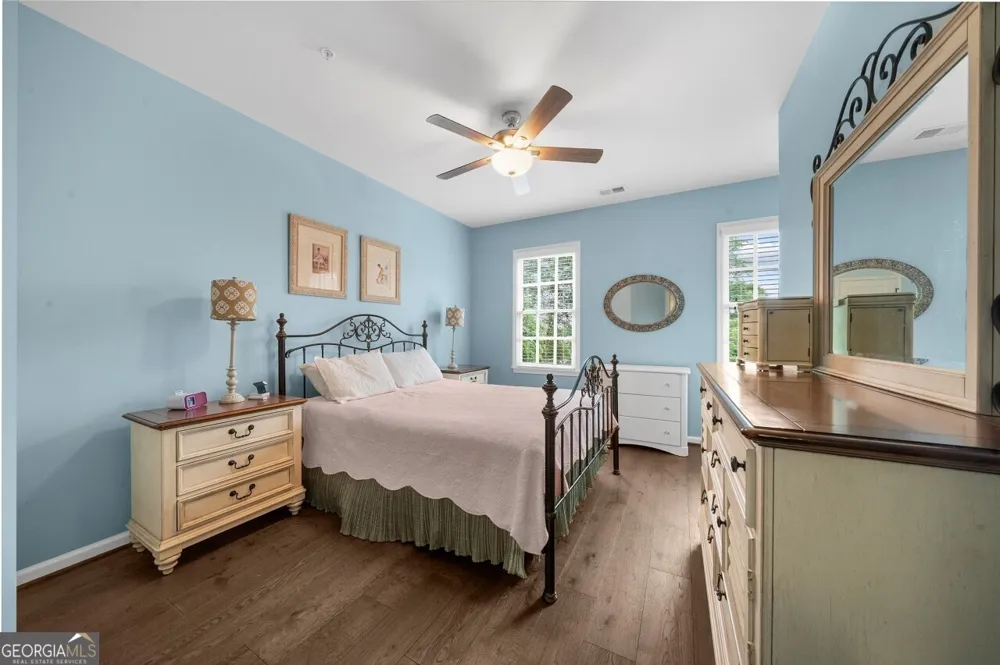 410 Rose Garden LN Alpharetta, GA 30009