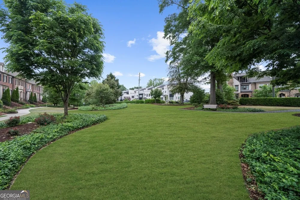 410 Rose Garden LN Alpharetta, GA 30009