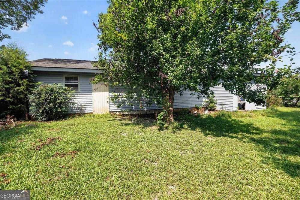 216 Harris ST Warner Robins, GA 31093