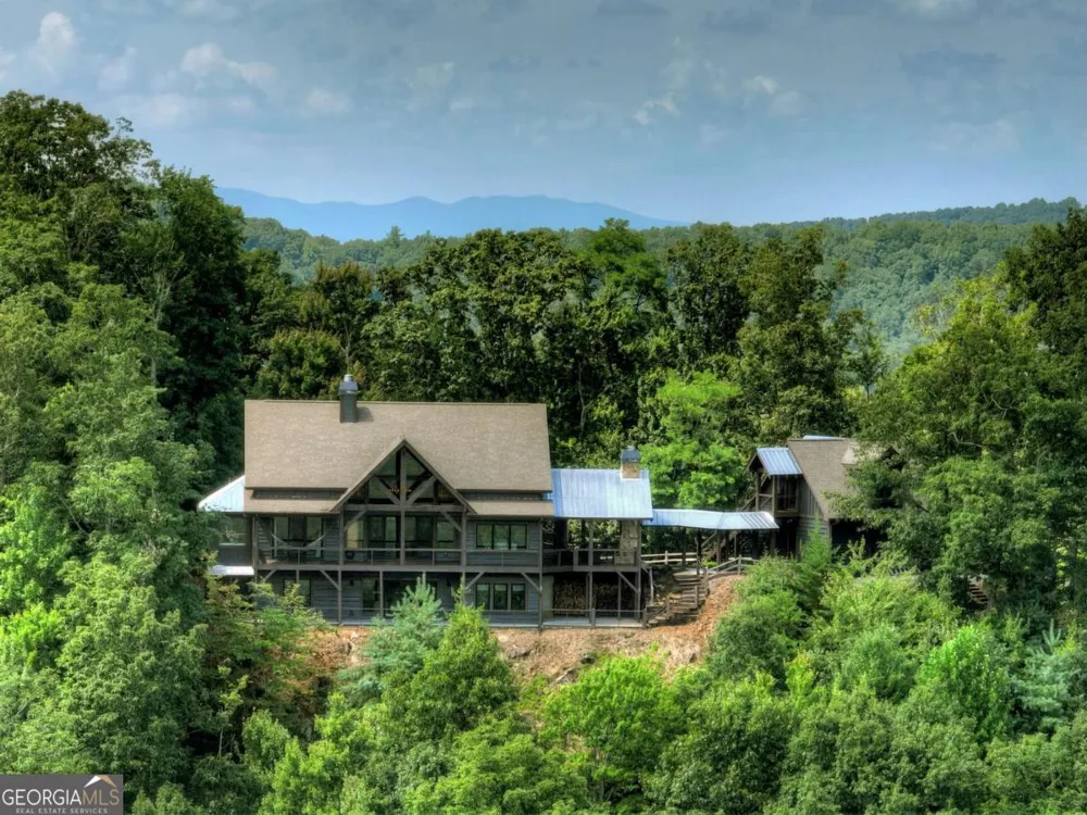 440 Cochise RD Blue Ridge, GA 30513