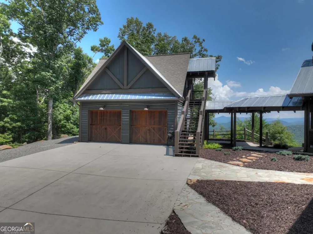 440 Cochise RD Blue Ridge, GA 30513