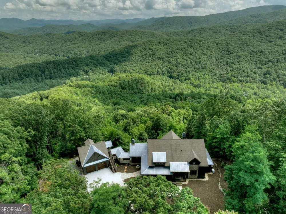 440 Cochise RD Blue Ridge, GA 30513