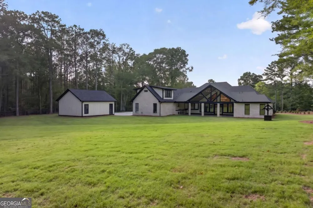 292 Double Springs RD SW Monroe, GA 30656