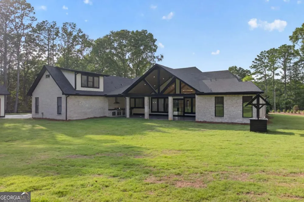 292 Double Springs RD SW Monroe, GA 30656