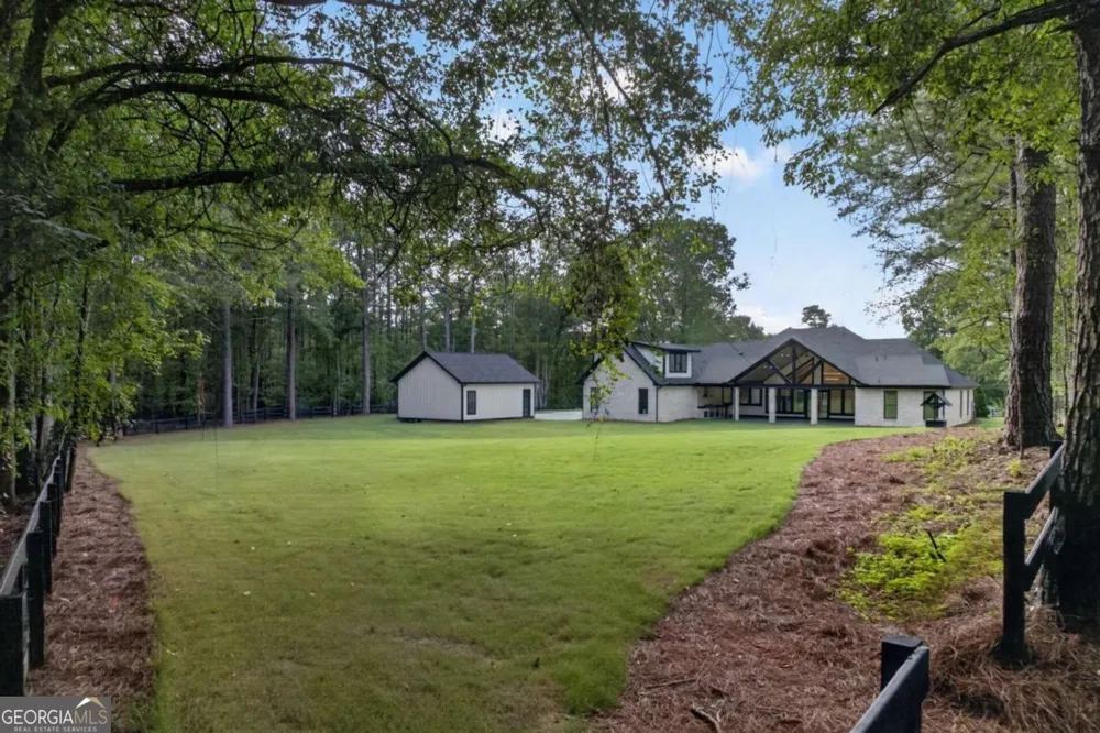 292 Double Springs RD SW Monroe, GA 30656