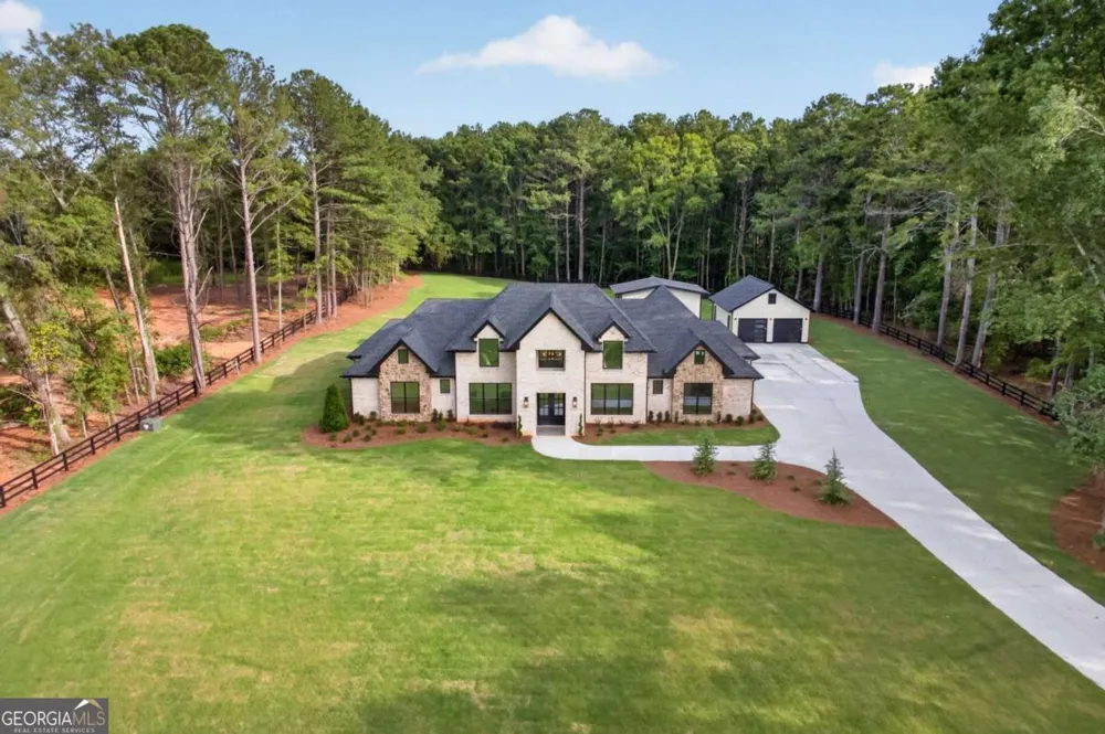 292 Double Springs RD SW Monroe, GA 30656