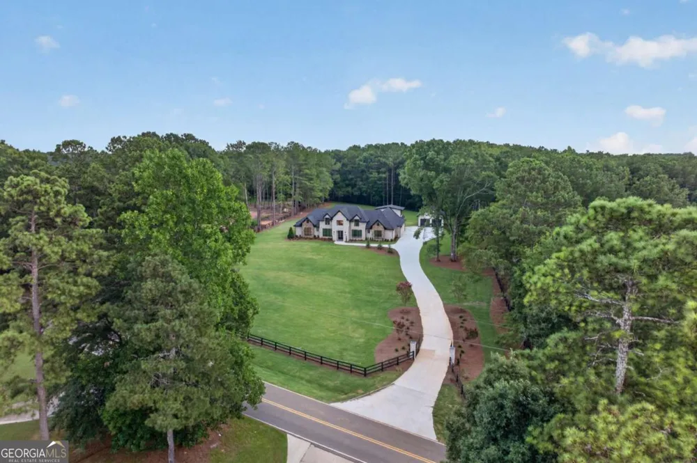 292 Double Springs RD SW Monroe, GA 30656