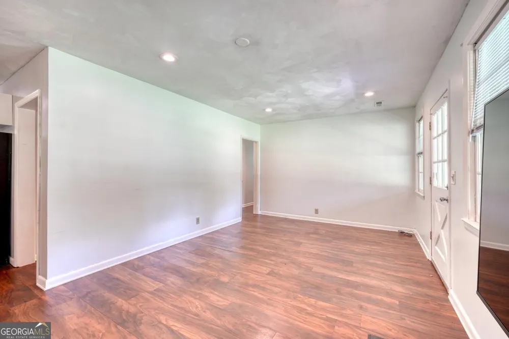723 Bugscuffle RD Hiawassee, GA 30546