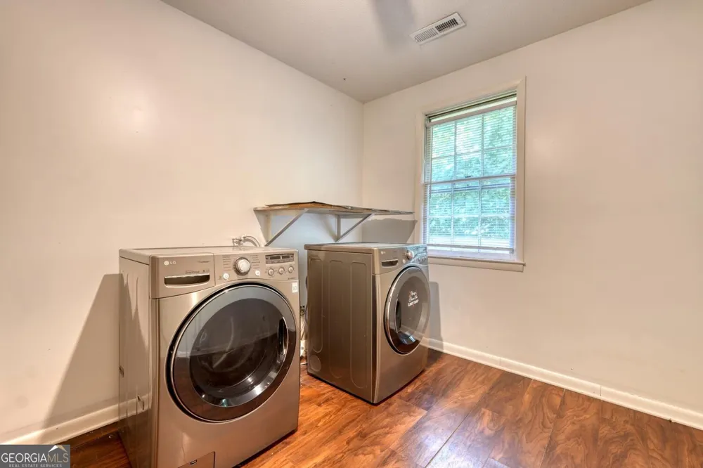 723 Bugscuffle RD Hiawassee, GA 30546