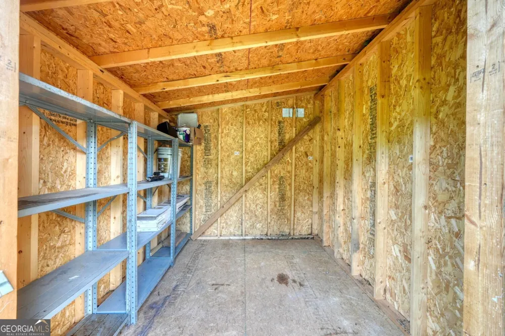 723 Bugscuffle RD Hiawassee, GA 30546