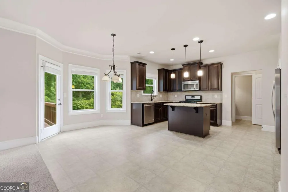 30 Blakely CT Acworth, GA 30101
