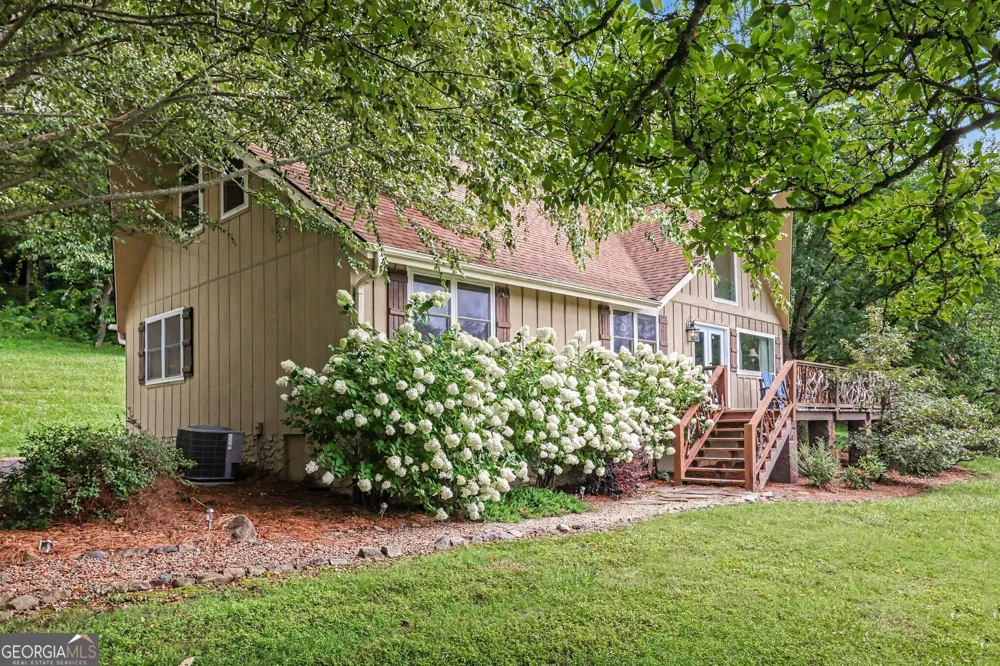 146 Chalet Village LN Dillard, GA 30537