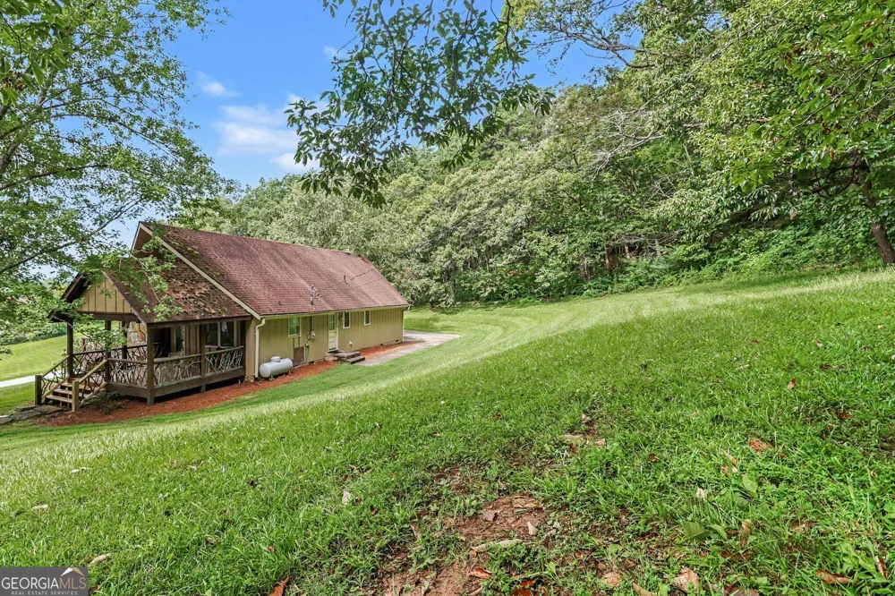 146 Chalet Village LN Dillard, GA 30537