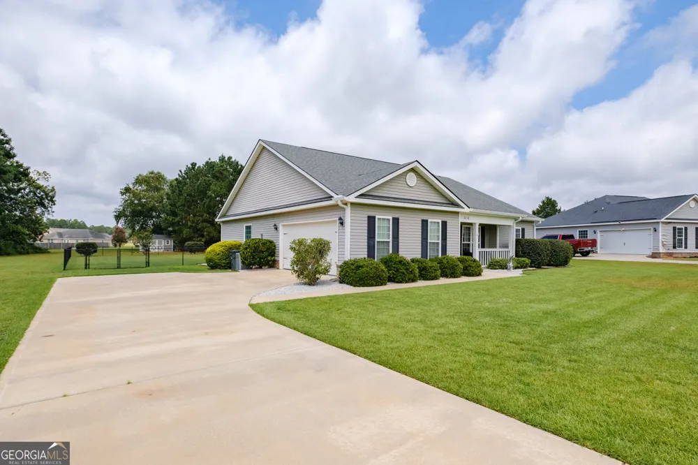 414 Small Pond LN Statesboro, GA 30458