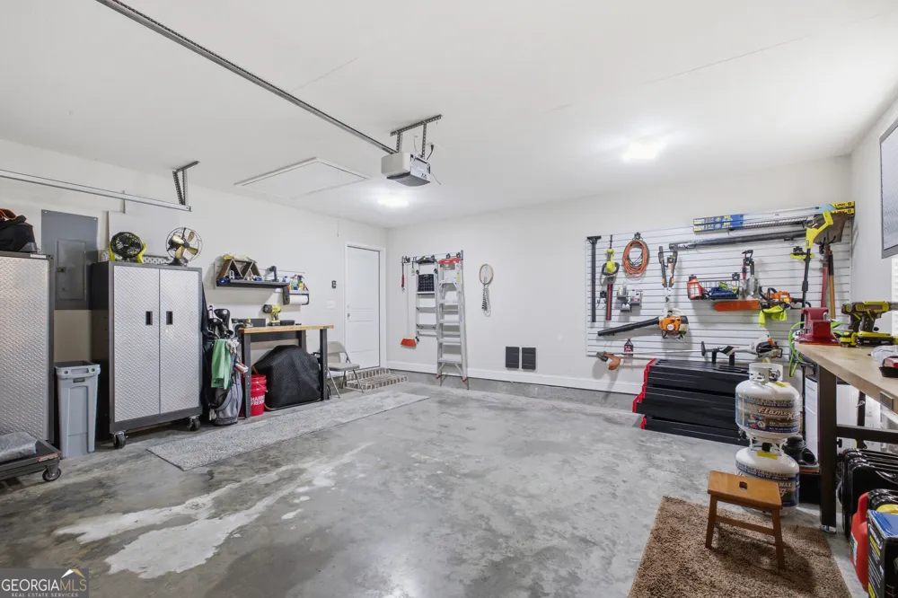 414 Small Pond LN Statesboro, GA 30458