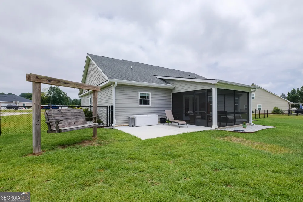 414 Small Pond LN Statesboro, GA 30458