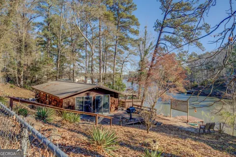 126 Shannon WAY