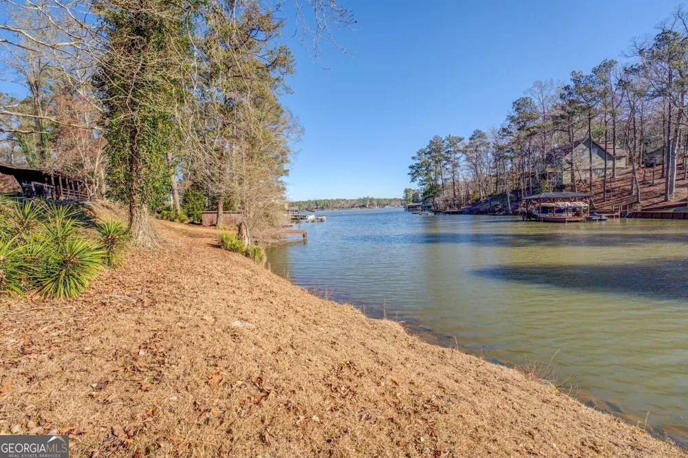 126 Shannon WAY Jackson, GA 30233