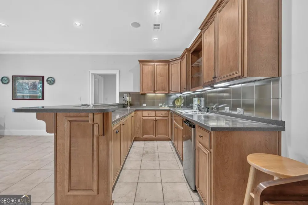 229 Reynolds DR Eatonton, GA 31024