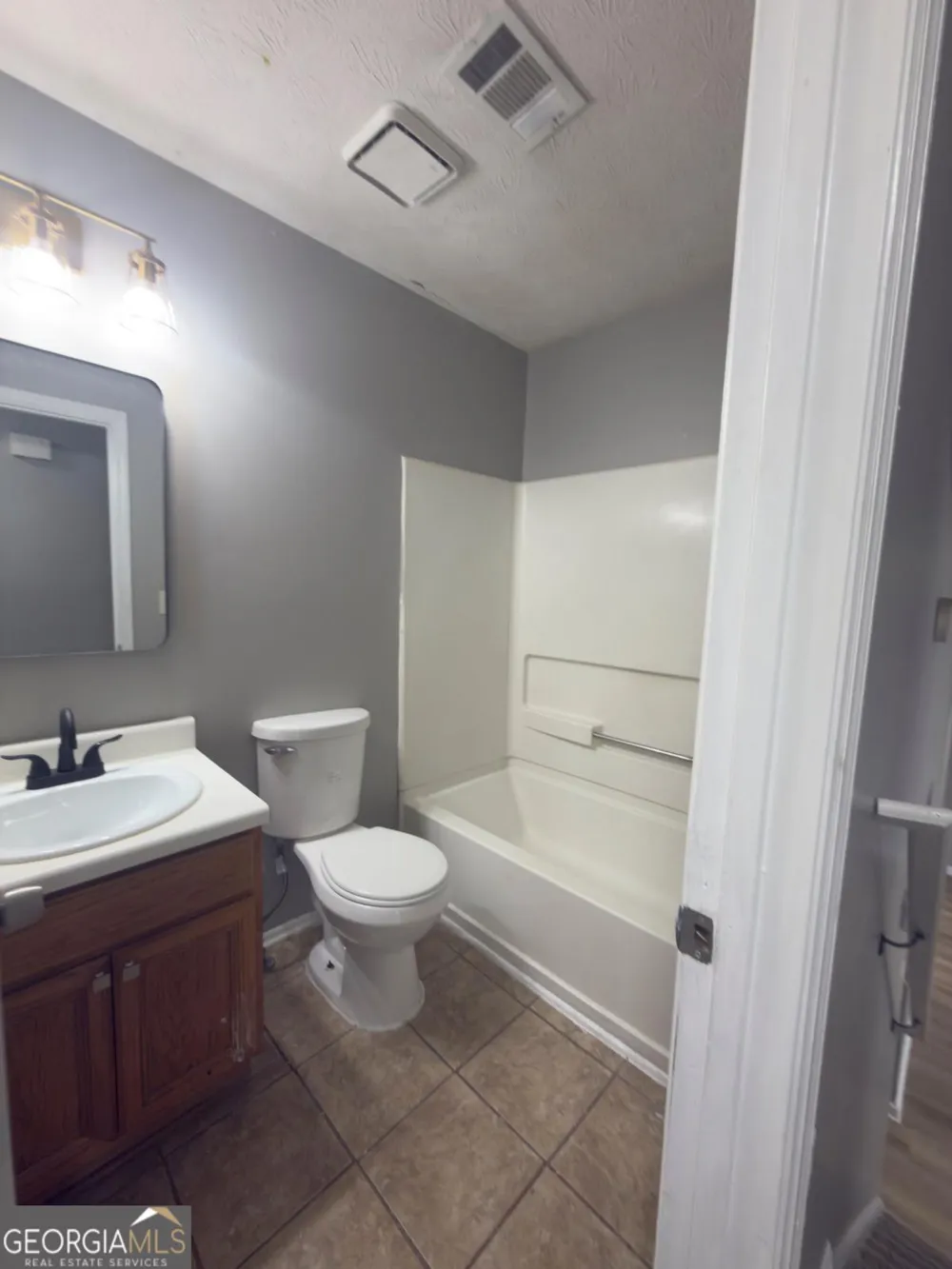 1579 Picadilly CT NE Conyers, GA 30013