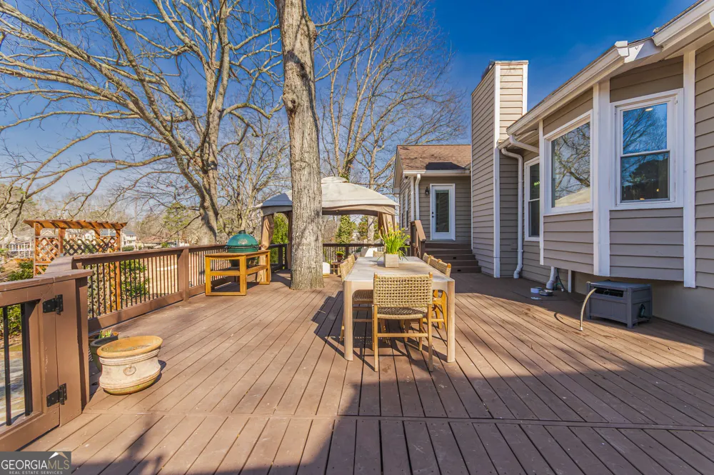 10120 Kinross RD Roswell, GA 30076
