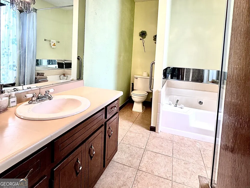 1166 Lakeridge CT Grayson, GA 30017