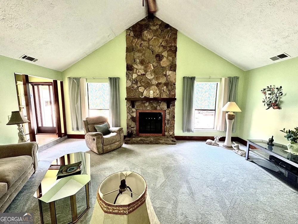 1166 Lakeridge CT Grayson, GA 30017