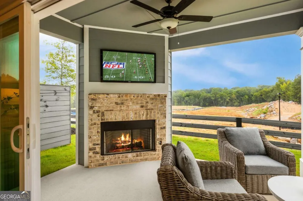 347 Yukon DR Conyers, GA 30094