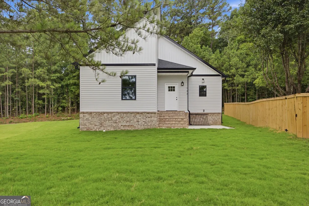 133 Washington ST Dalton, GA 30721