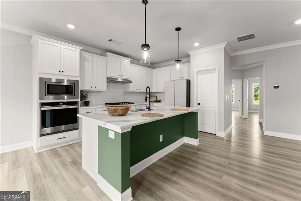 7125 Birch View CT Flowery Branch, GA 30542