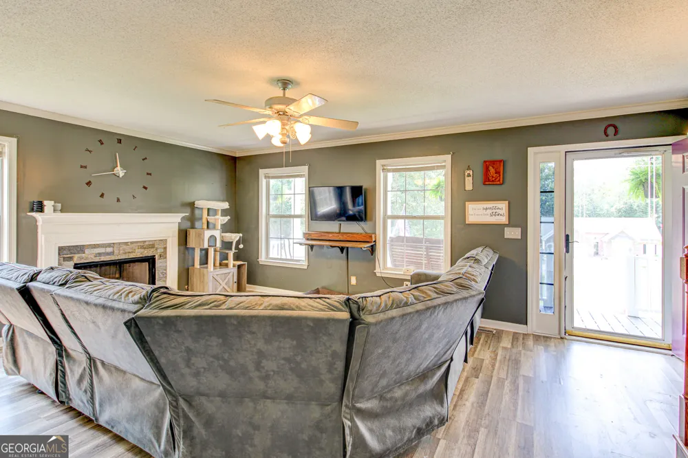 121 Chariot DR Griffin, GA 30224