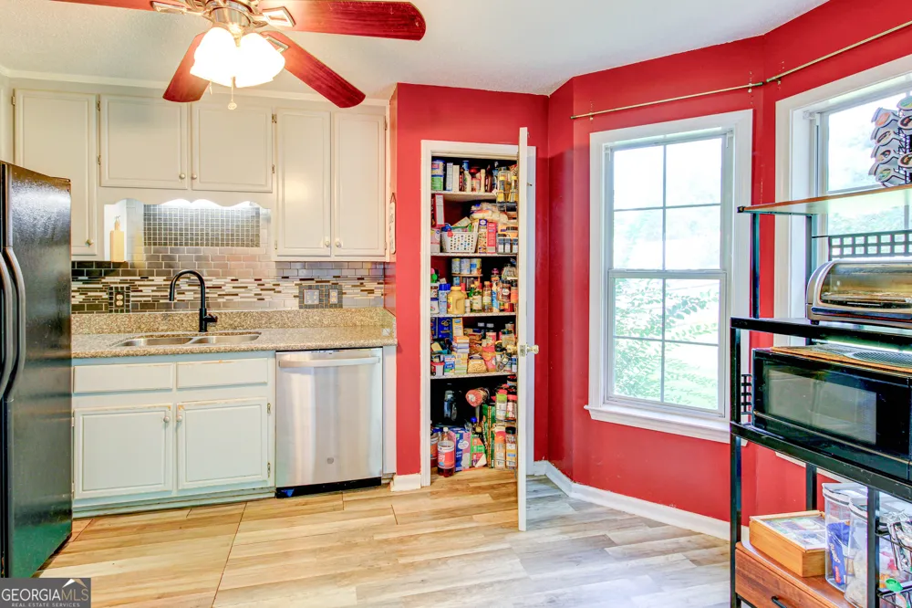 121 Chariot DR Griffin, GA 30224