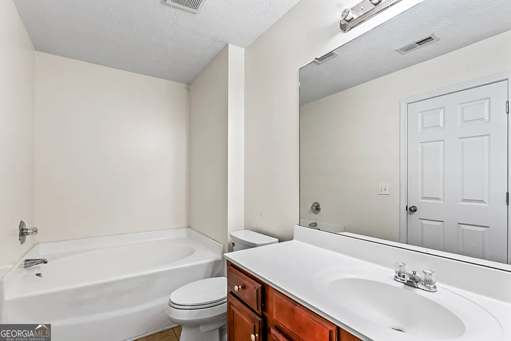 2555 Flat Shoals RD South Fulton, GA 30349