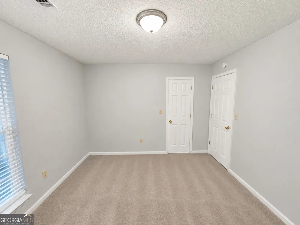 102 Westwood DR Griffin, GA 30223