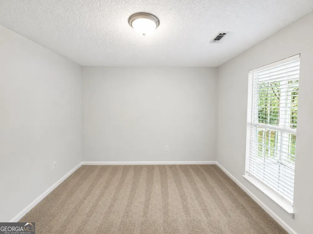 102 Westwood DR Griffin, GA 30223