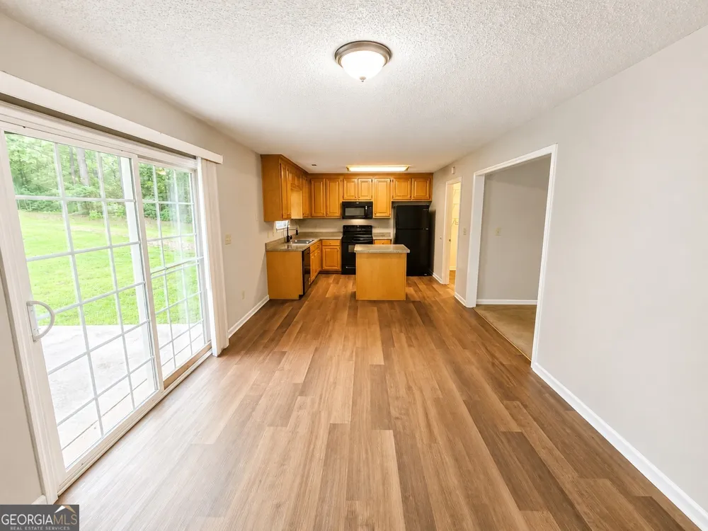 102 Westwood DR Griffin, GA 30223